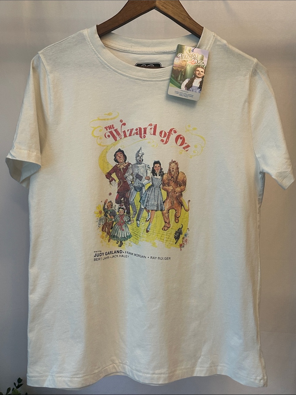 Wizard of Oz Graphic Tee NWT Primark Vintage Style Movie T-Shirt Size Medium